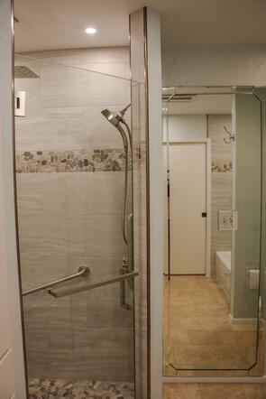 MASTER SHOWER & BATH