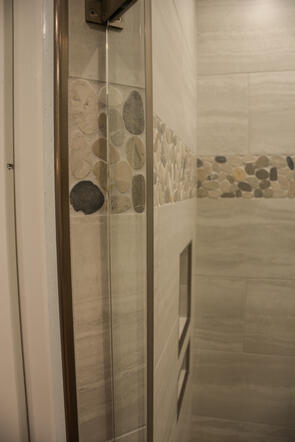After | Shower Accent Band